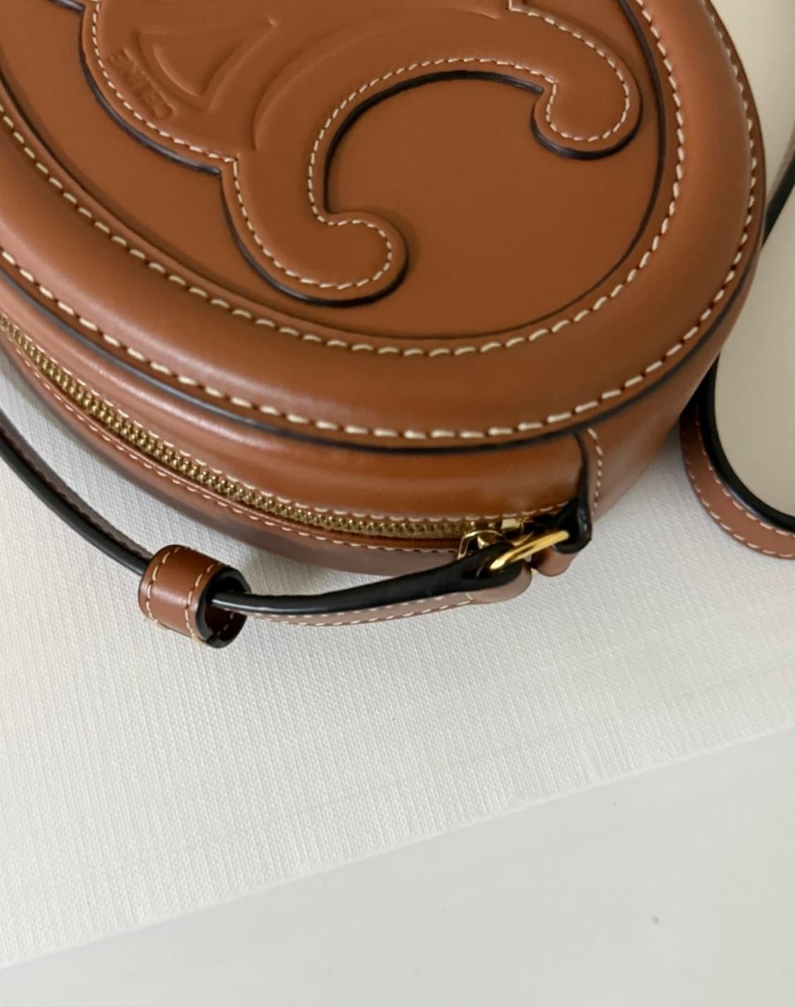 셀린느 오벌펄스 상품이미지6