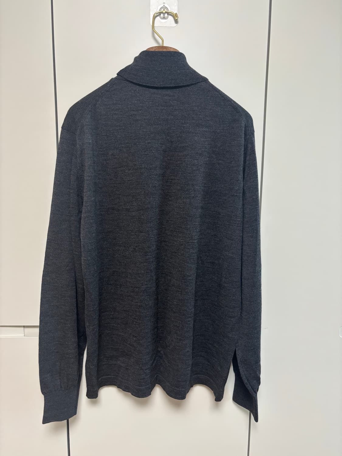 트루사르디 터틀넥 니트 다크그레이 상품이미지3