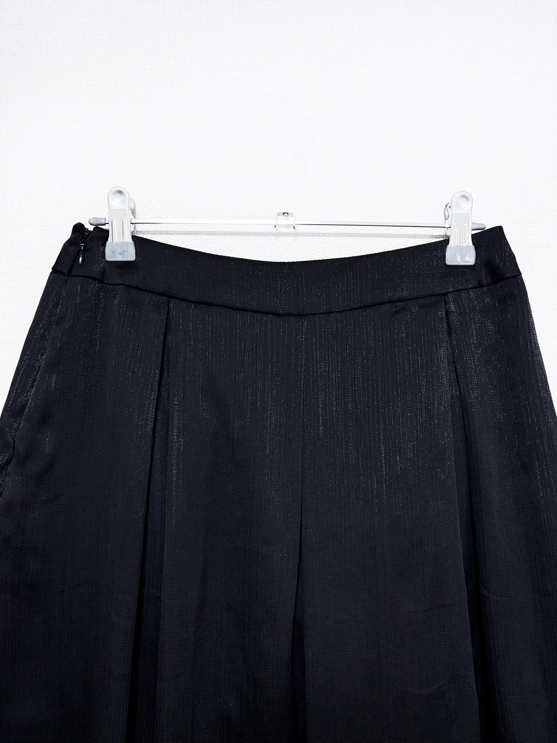 Sheer Layered Pleats Midi Skirt - Black 상품이미지5