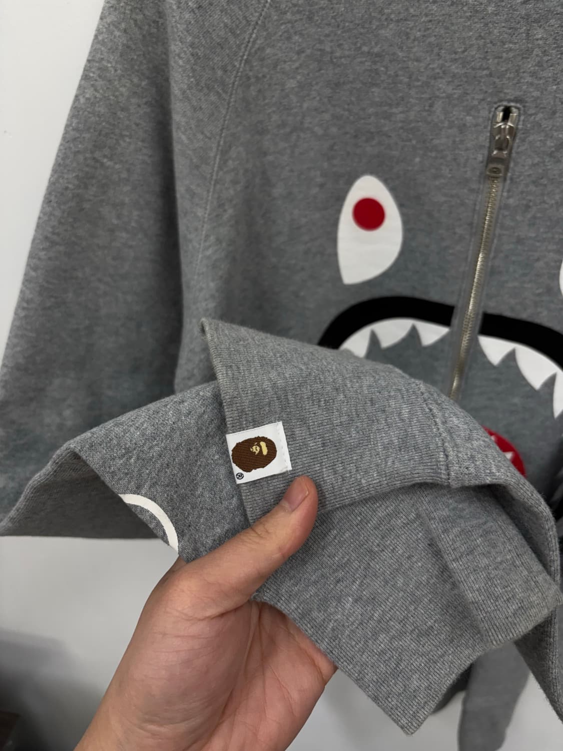 베이프 샤크 롱슬리브 상품이미지4