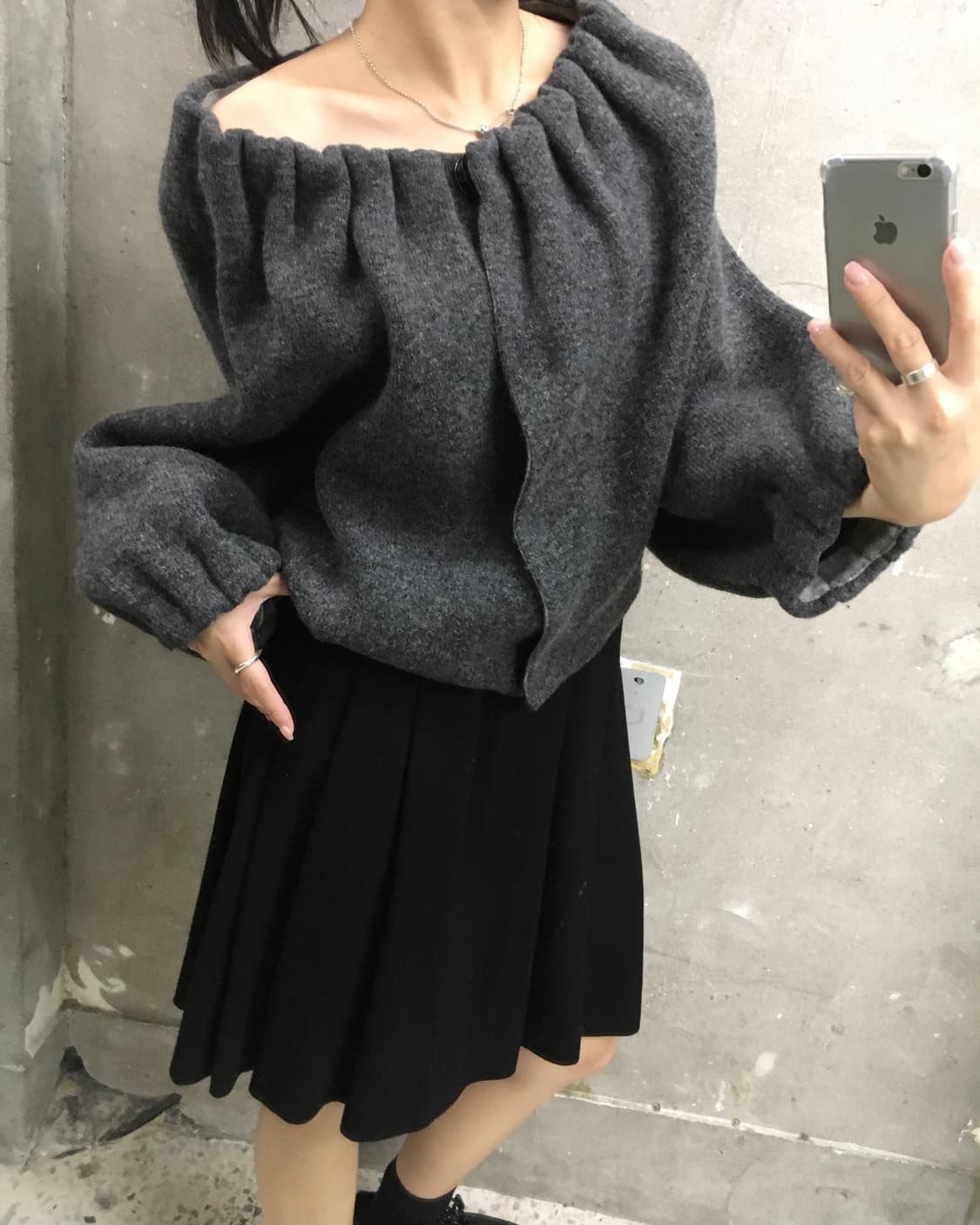 Prada 프라다 챠콜 와이드 캐시미어 숄 가디건  상품이미지3