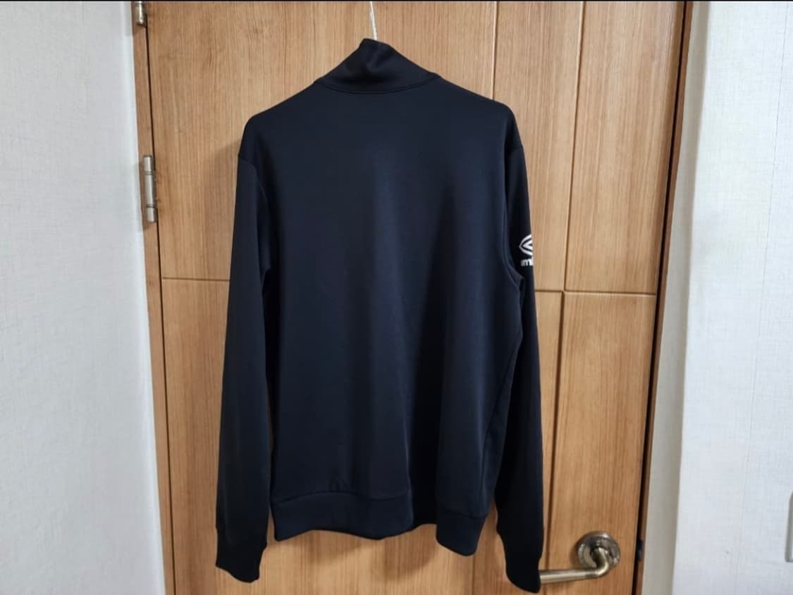 (100)엄브로 트레이닝복 세트 상품이미지3