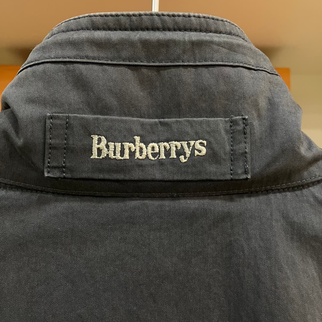 버버리 다크 그레이 나일론 필드 자켓 M 상품이미지6