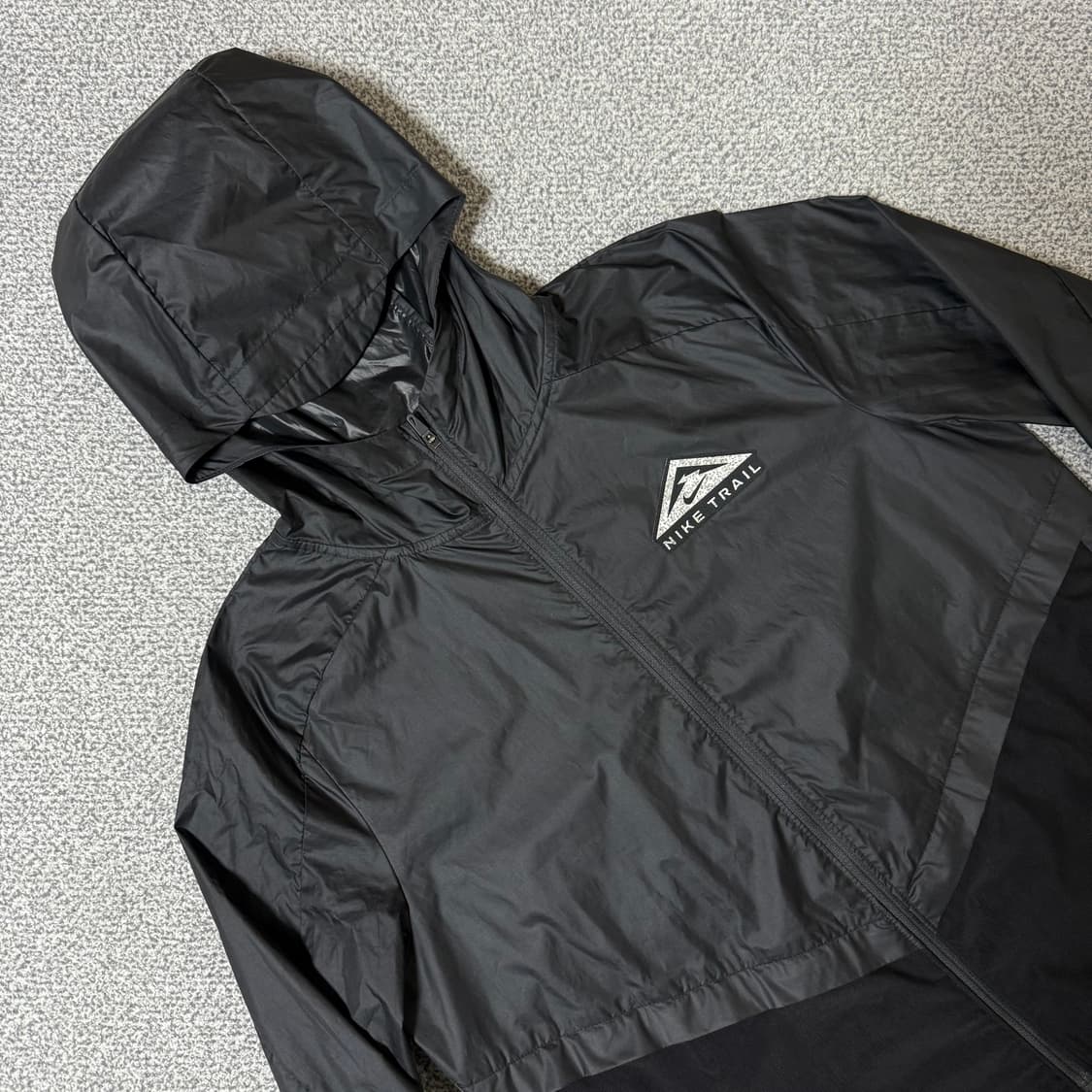[정가 10만원] 나이키 트레일 바람막이 여성용 상품이미지7