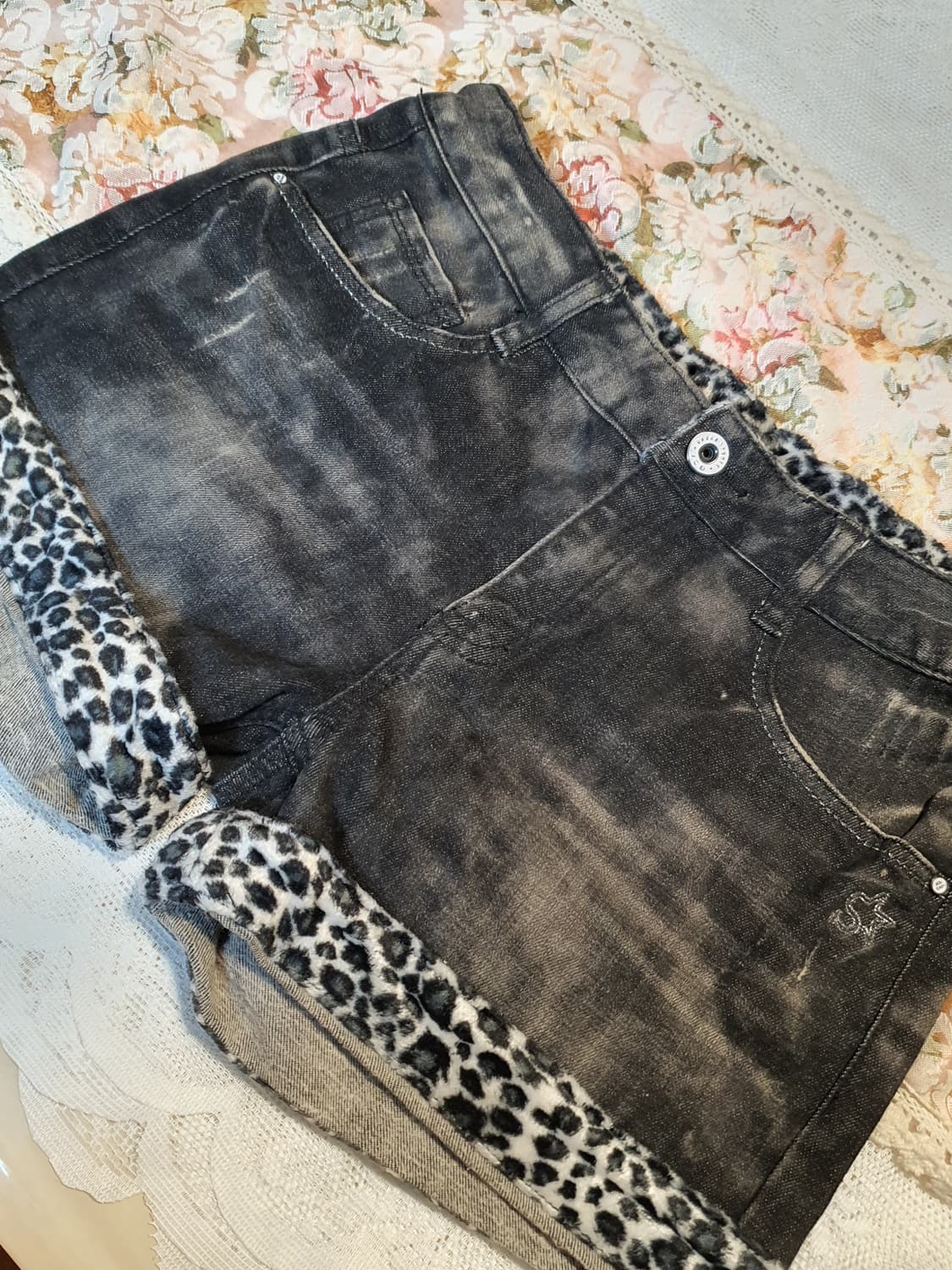 [갸루] 블랙 워싱 데님 반바지 레오파드 28 상품이미지1