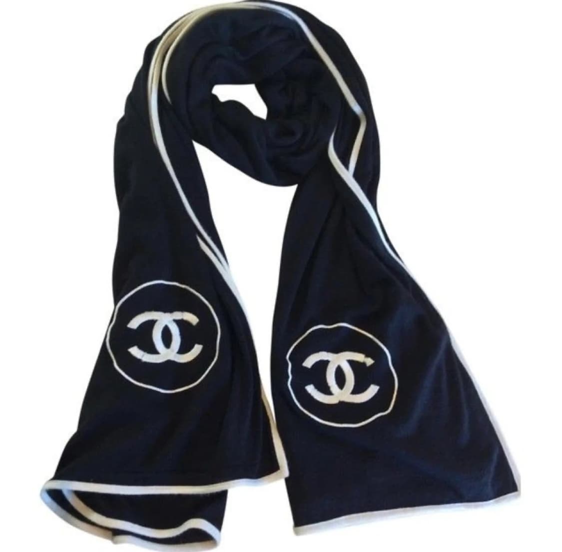 샤넬 블랙 & 화이트로고 제니 스카프 상품이미지4