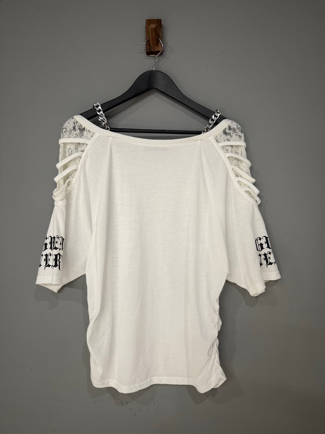 Dig deep wings detail off-shoulder top 상품이미지5