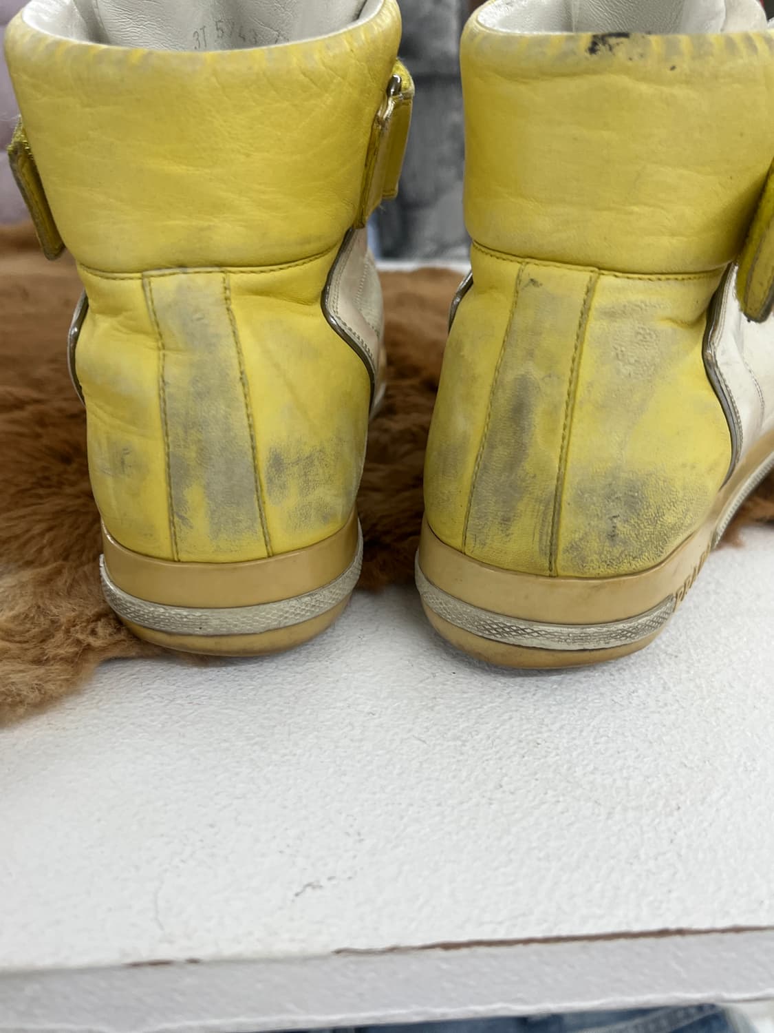 프라다 레더 하이탑 스니커즈 상품이미지7