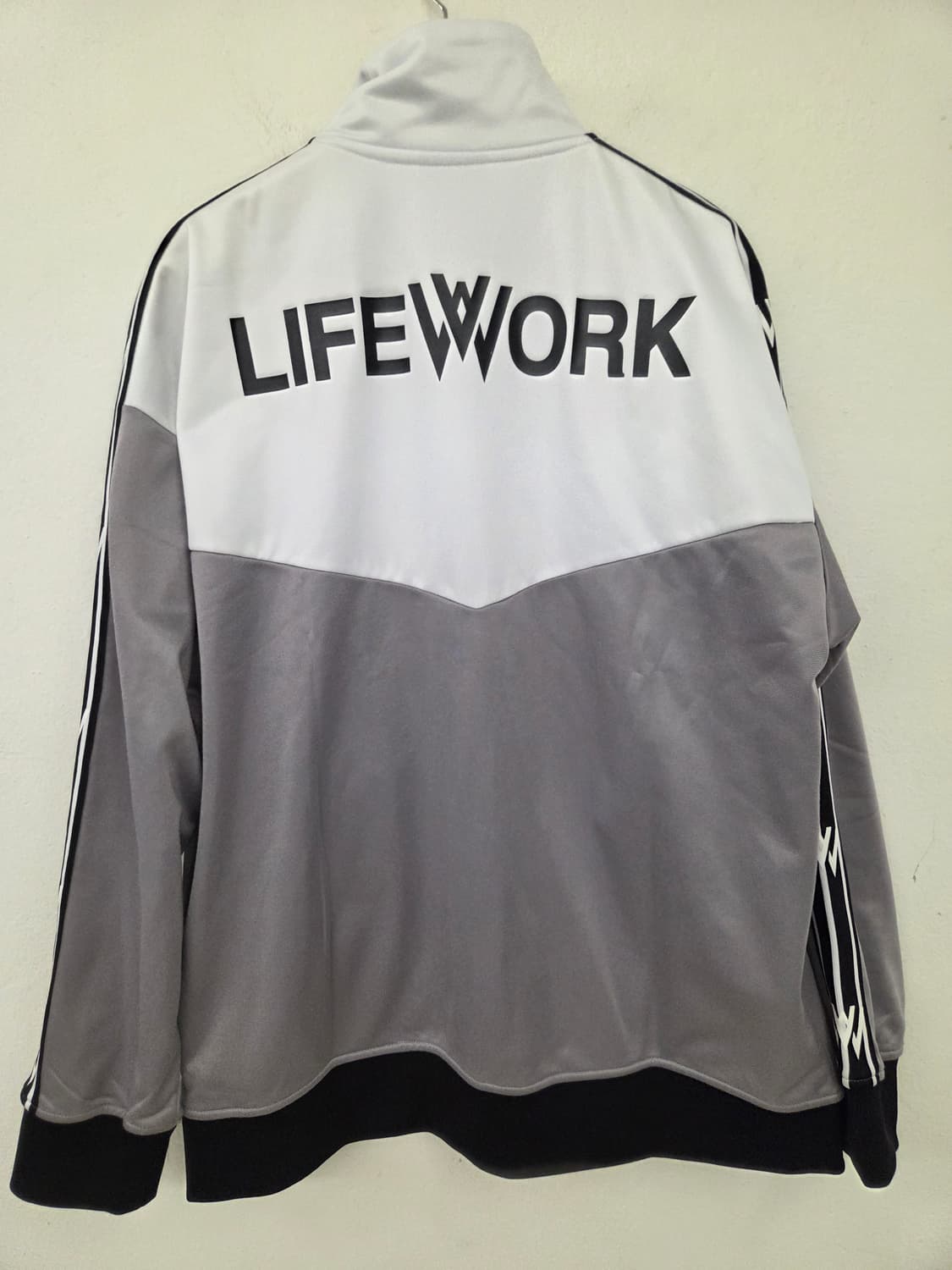 라이프워크 그레이/화이트 배색 트랙탑 L 상품이미지6
