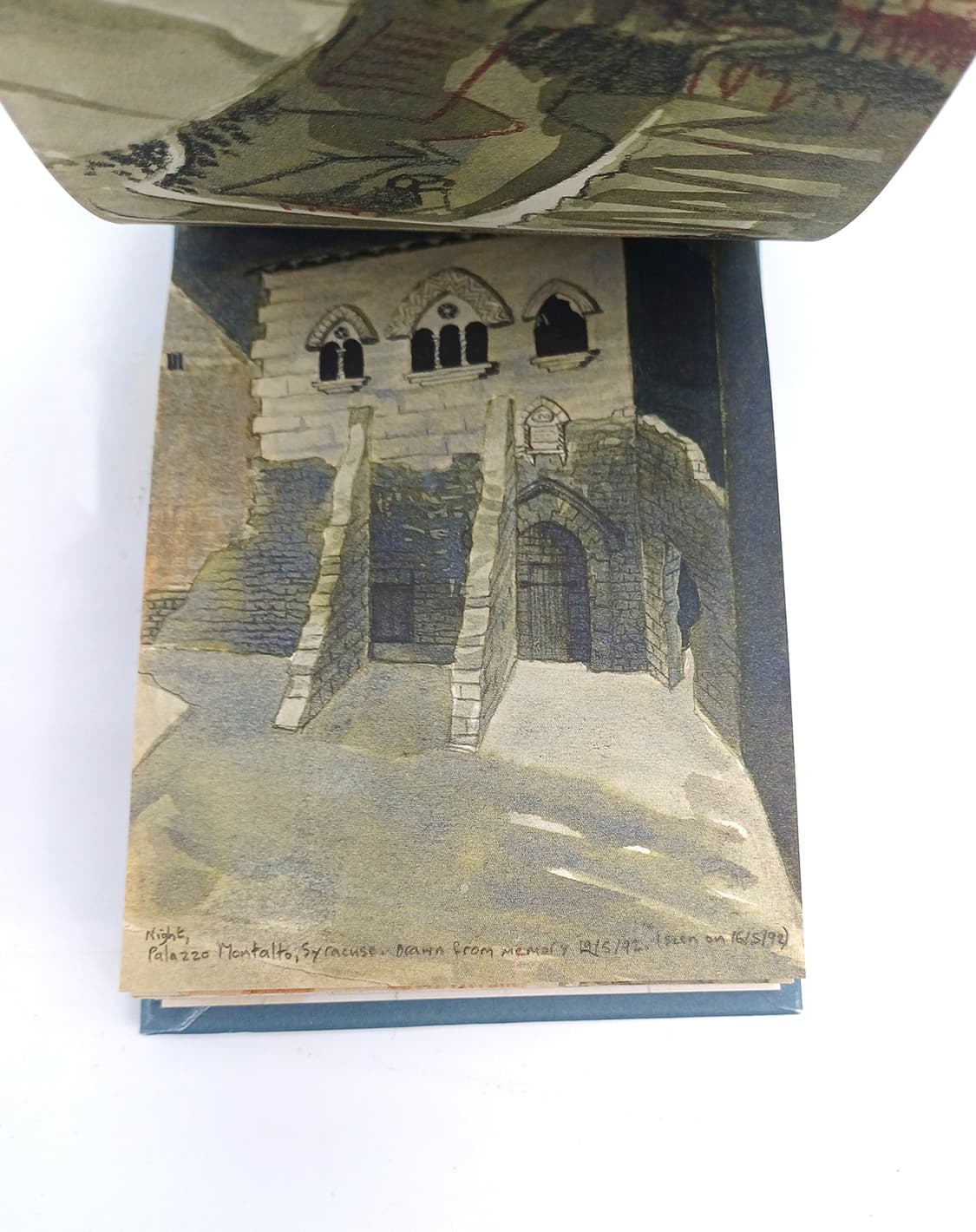 영국 예술가 앤 데스멧(Anne Desmet)이 이탈리아 디자인책 상품이미지5