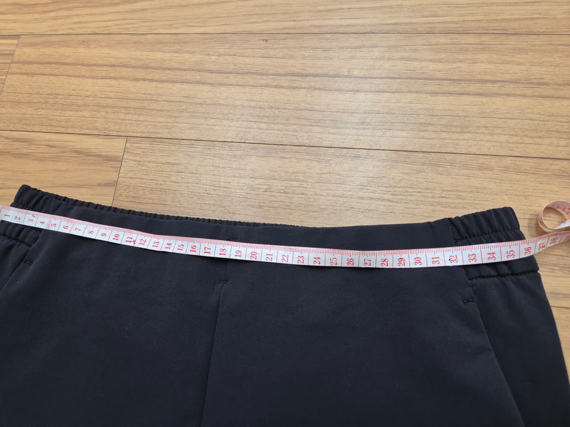 데상트 여성 트레이닝 바지 S사이즈 판매합니다
블랙 색상으로 깔끔하고,  상품이미지7