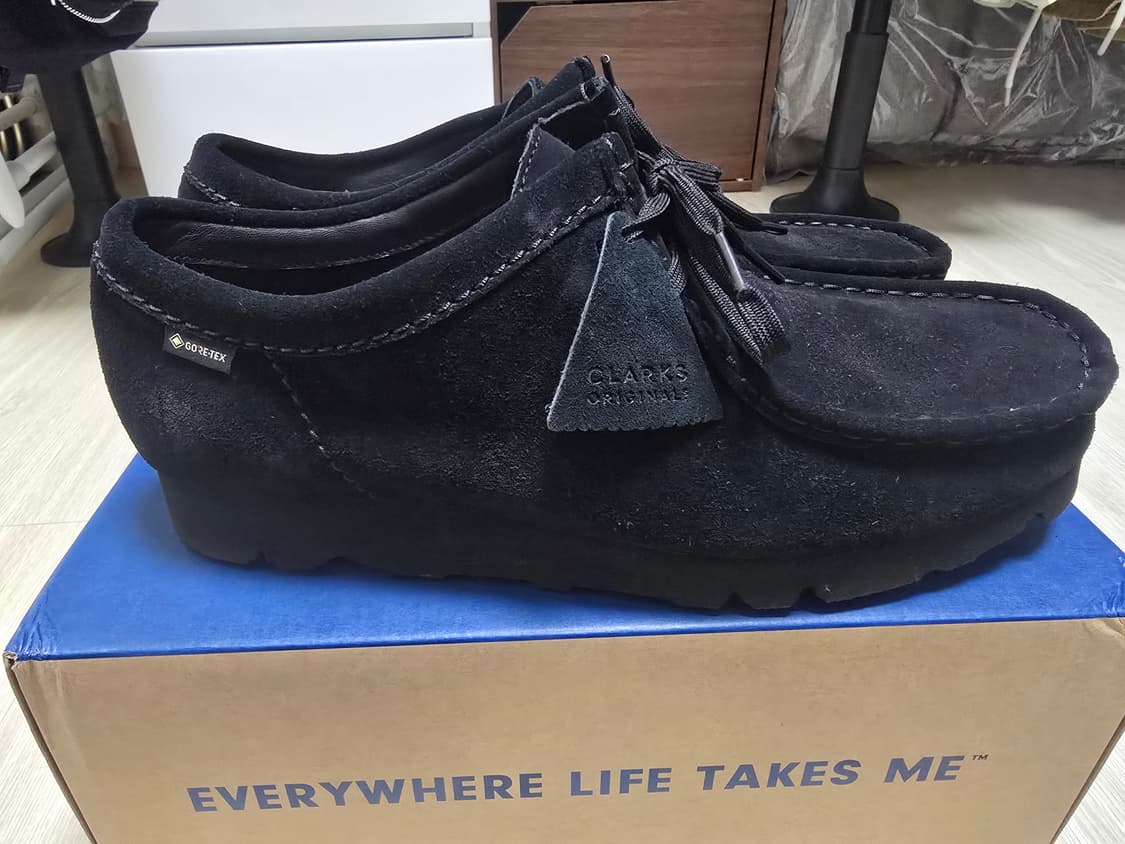 클락스 왈라비 고어텍스 블랙
- uk10/us11 사이즈 상품이미지4