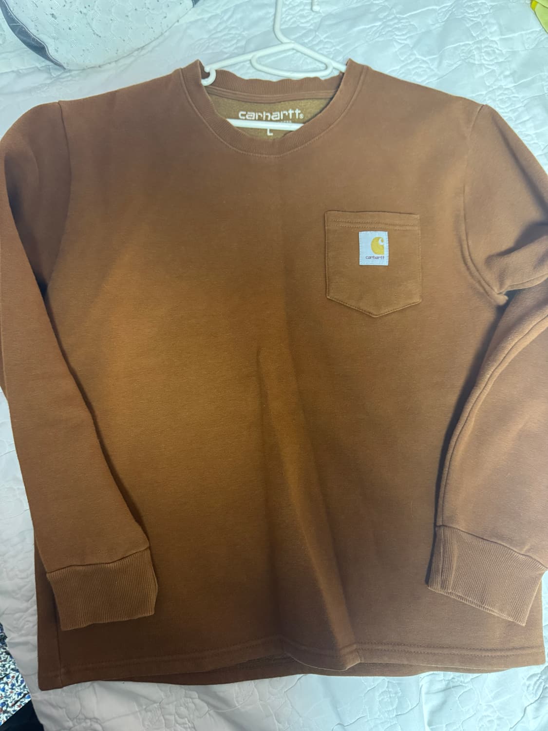 칼하트 포켓 맨투맨 브라운 상품이미지2