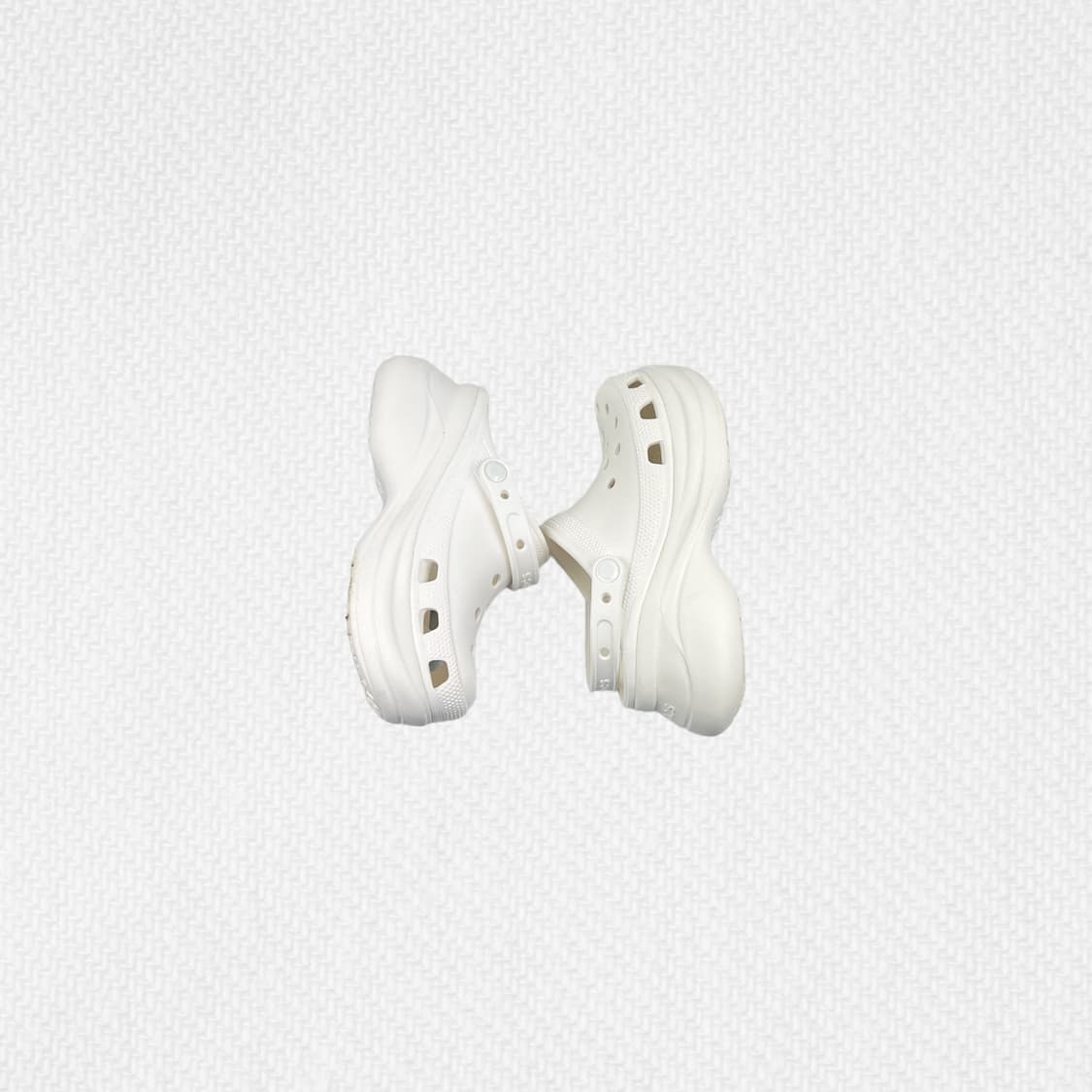 230 W 크록스 클래식 베이 클로그 화이트 상품이미지4