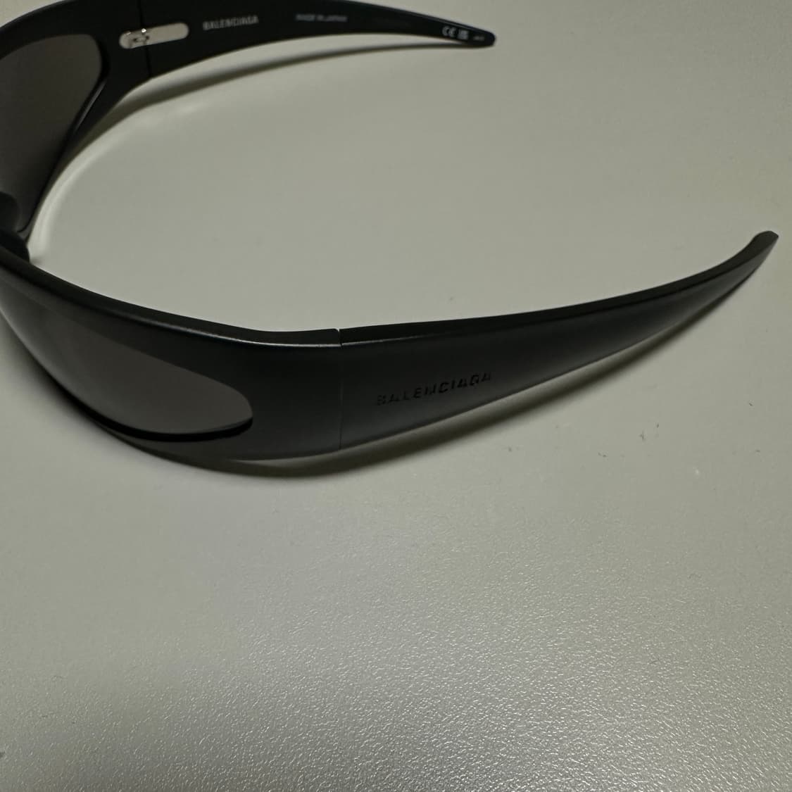 발렌시아가 리버스 엑스팬더 2.0 선글라스 상품이미지2