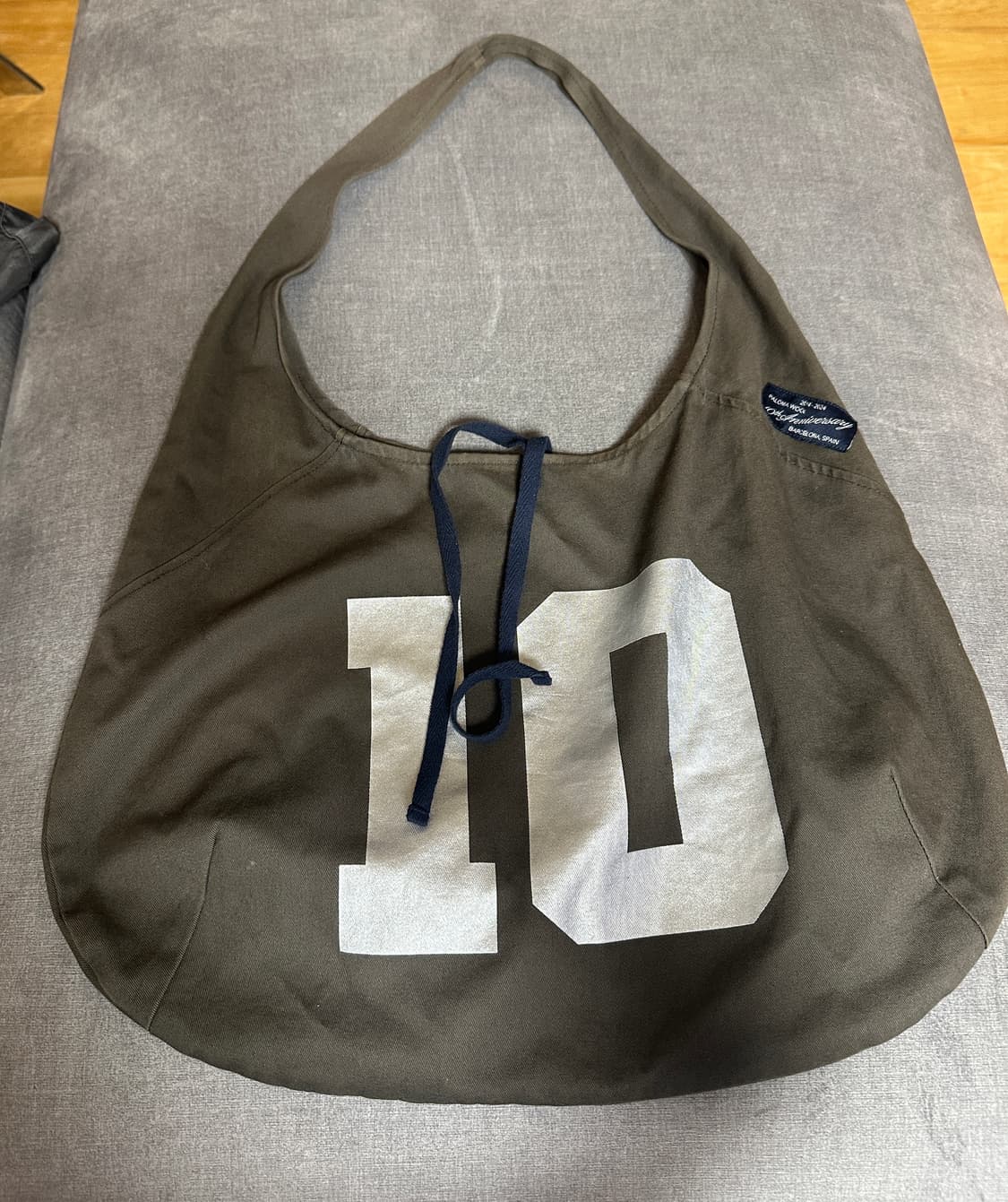 팔로마울 10주년 카키색 숄더백 상품이미지1