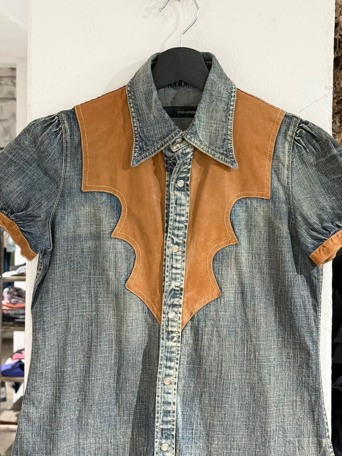 디스퀘어드2 웨스턴 데님 레더 하프 셔츠 상품이미지4