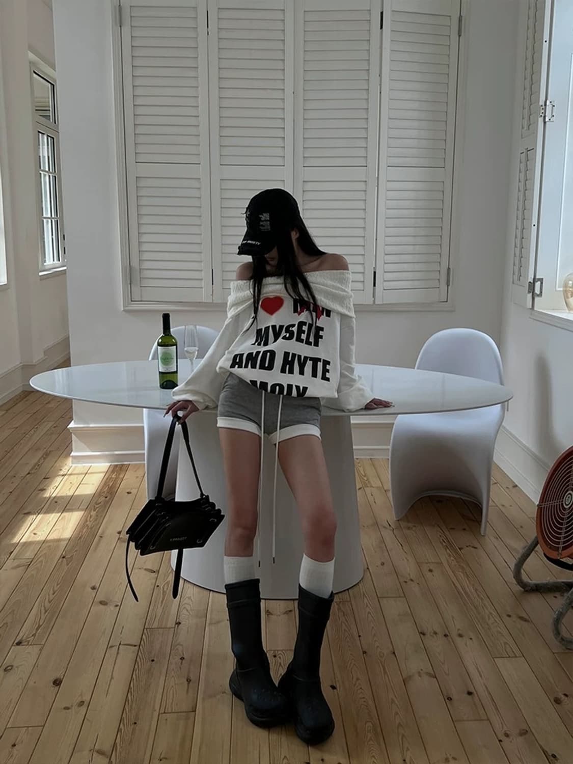 HYTEMOLY 히테몰리 오프숄더 맨투맨 오네갸루 상품이미지3