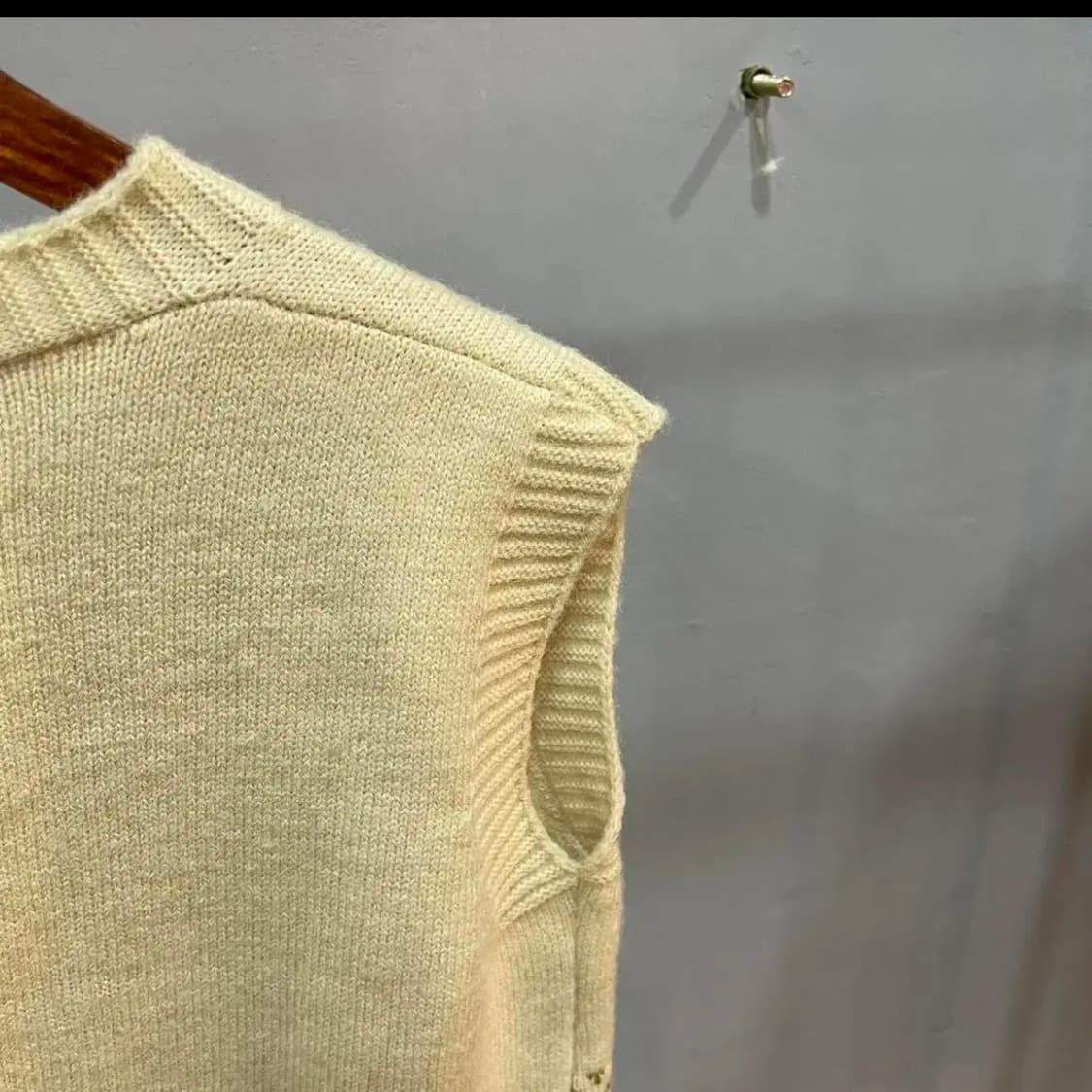 빈티지 하트 조끼 크롭 가디건 상품이미지4