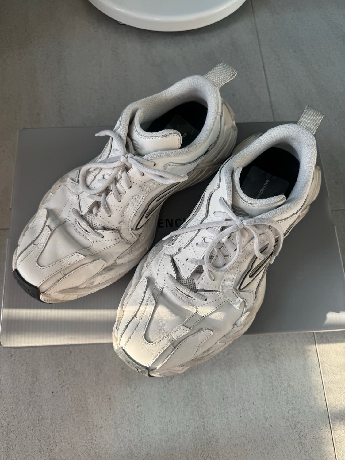 [43] 발렌시아가 먼데이 스니커즈 화이트 상품이미지2