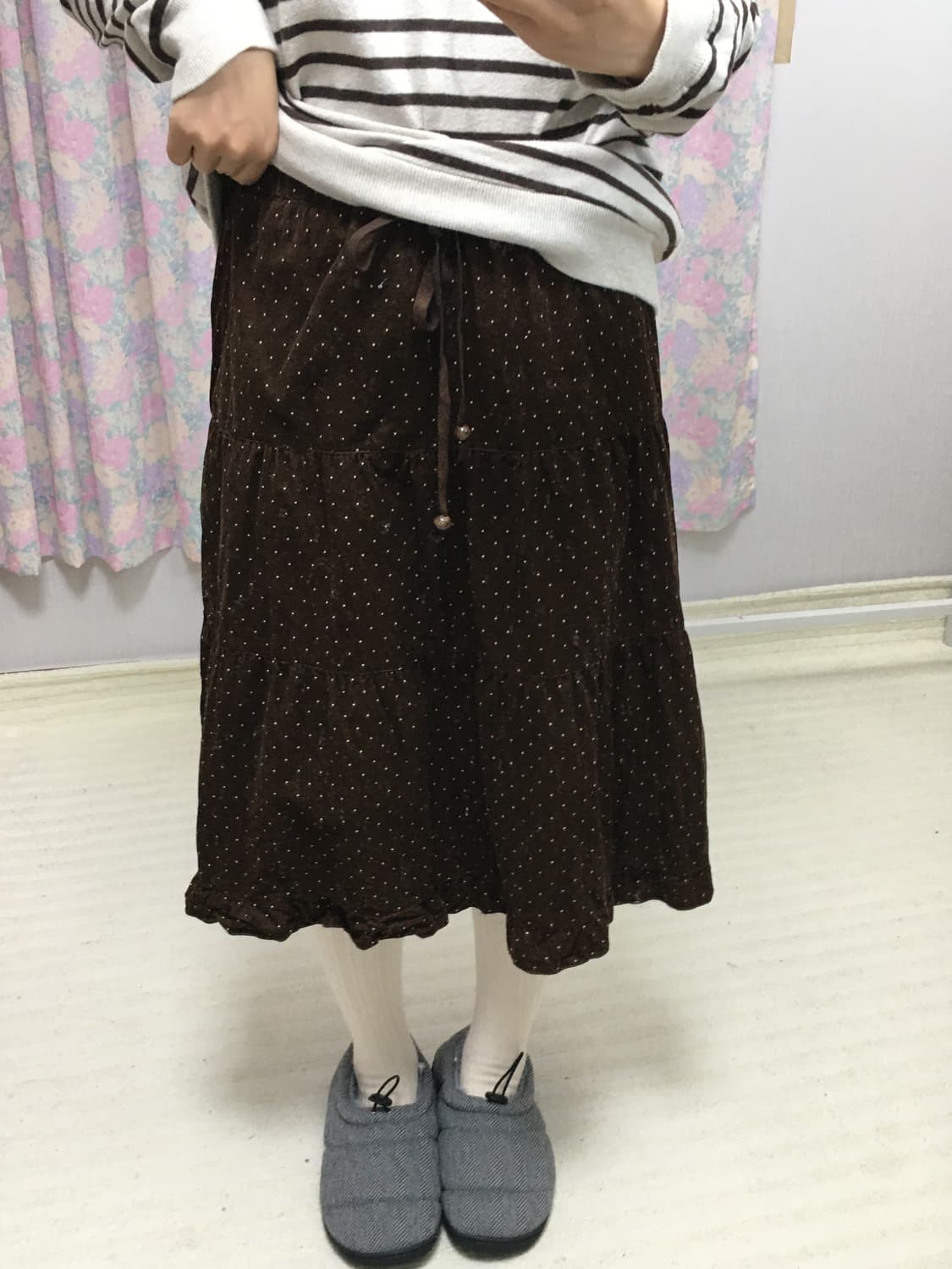 브라운 도트 미디 스커트 상품이미지4