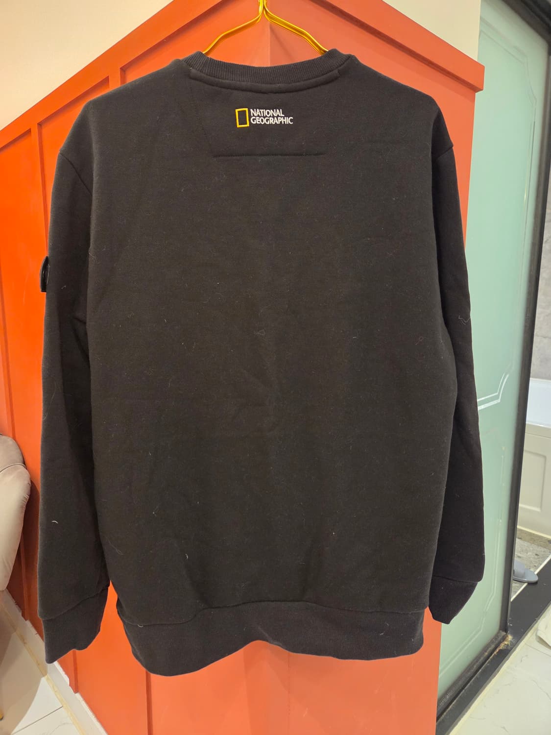 내셔널지오그래픽 맨투맨 기모티 상품이미지2