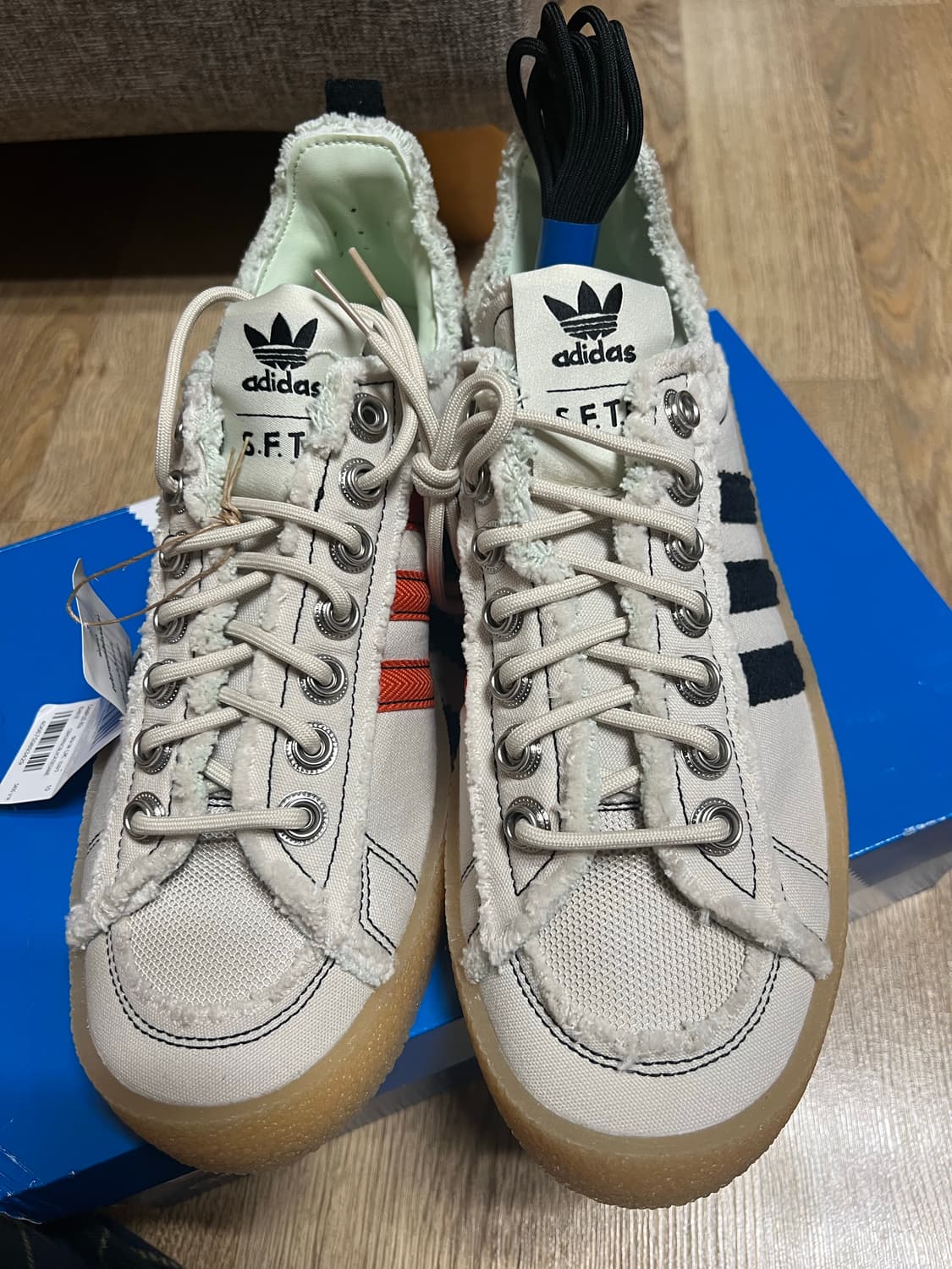 285)새상품 아디다스 캠퍼스 80s 송포더뮤트 블리스 코어 블랙 상품이미지1