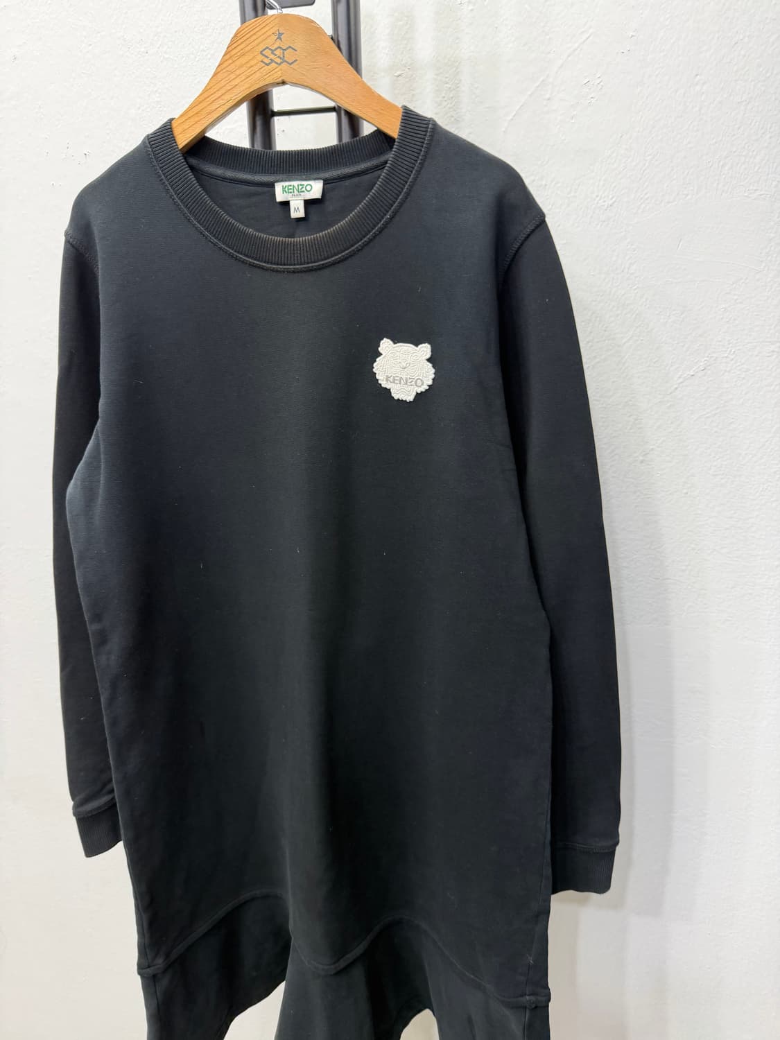 정품) KENZO 겐조 여성 블랙 맨투맨 원피스 M  상품이미지3