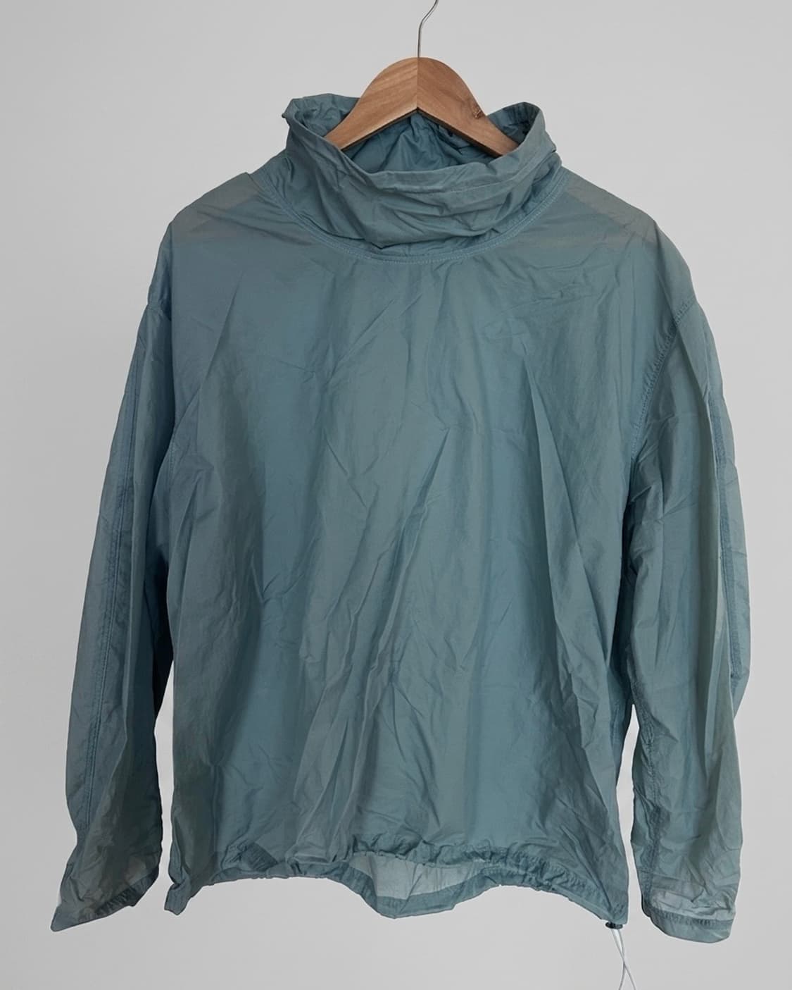 아모멘토 쉬어 립스탑 스트링 아노락 상품이미지1