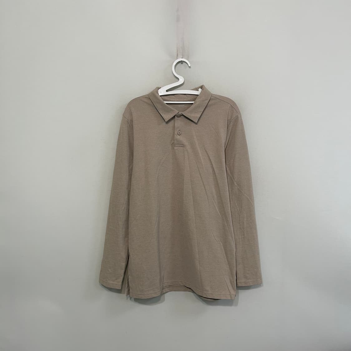안다르 남성 티셔츠 M 상태최상 베이지 상품이미지1
