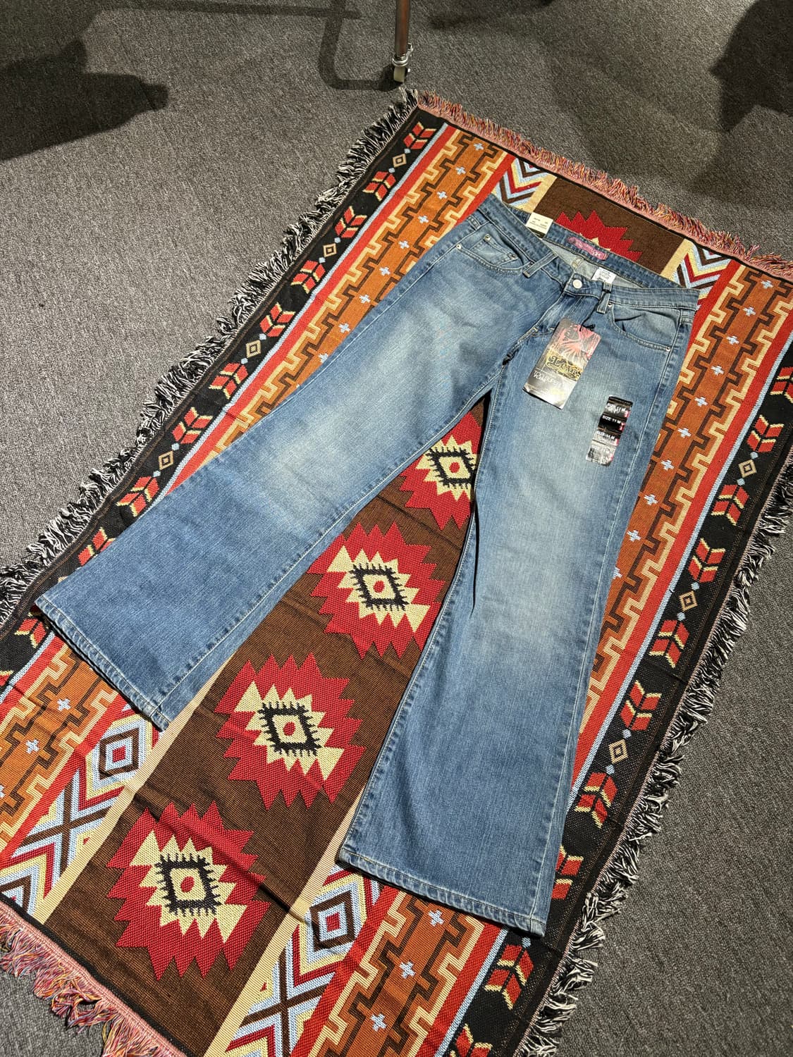 리바이스 524 로우 라이즈 부츠컷 데님팬츠 (새상품) 상품이미지1