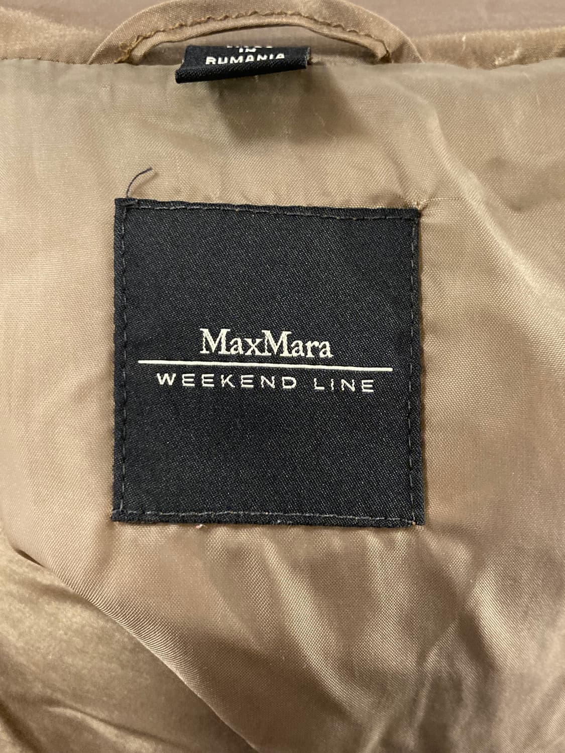 막스마라(Max Mara) 미니멀 퀄팅 패딩 코트 상품이미지8