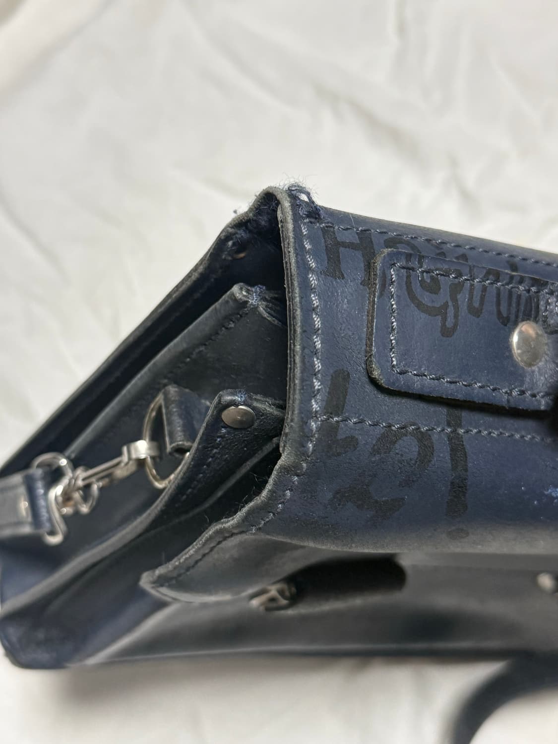 꼼데가르송 made in france 낙서 그래피티 사첼백 상품이미지7