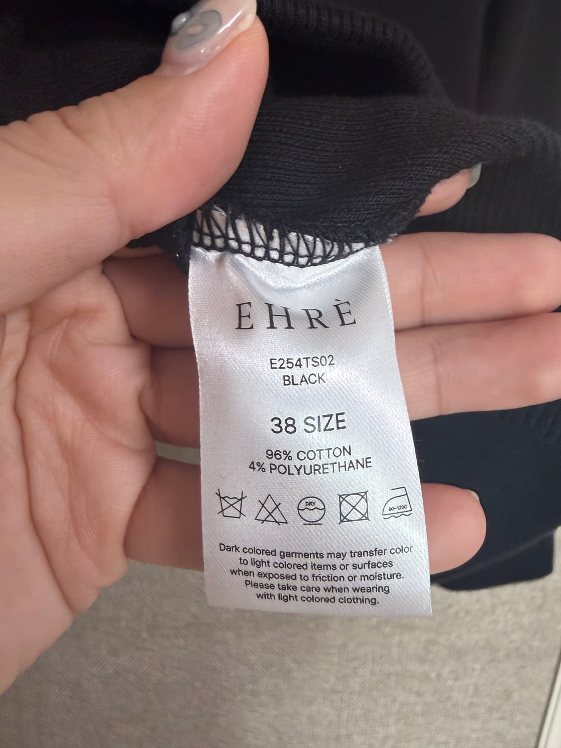 에레 브이넥 티셔츠 블랙 상품이미지4