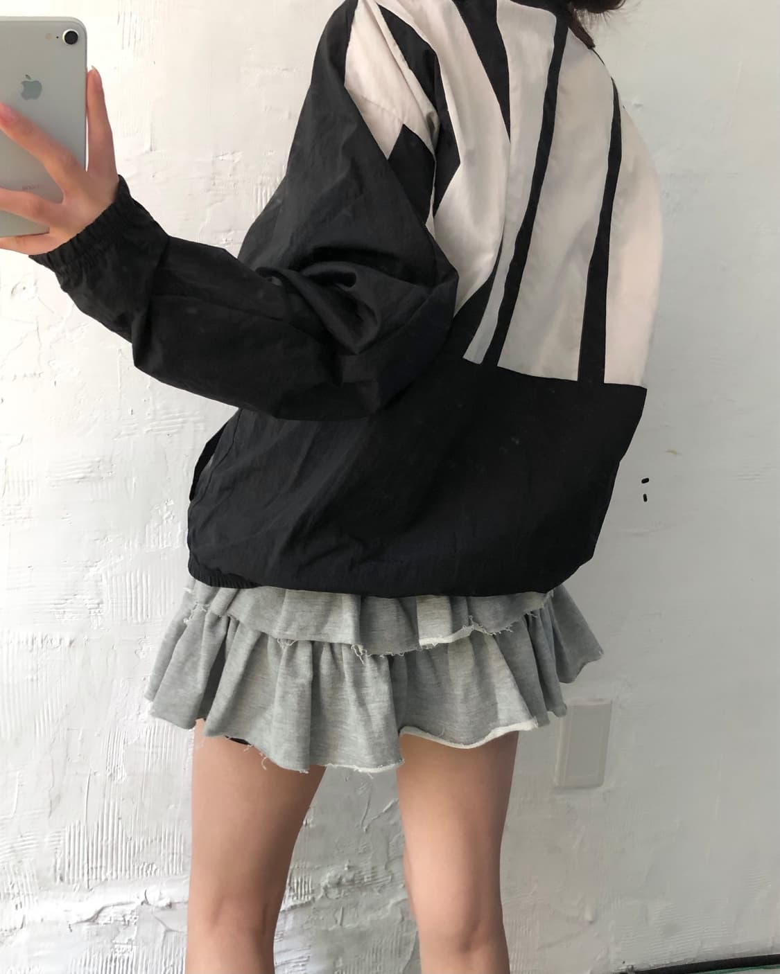 Nike 나이키 블랙컬러 로고 백프린팅 바람막이 자켓 상품이미지1