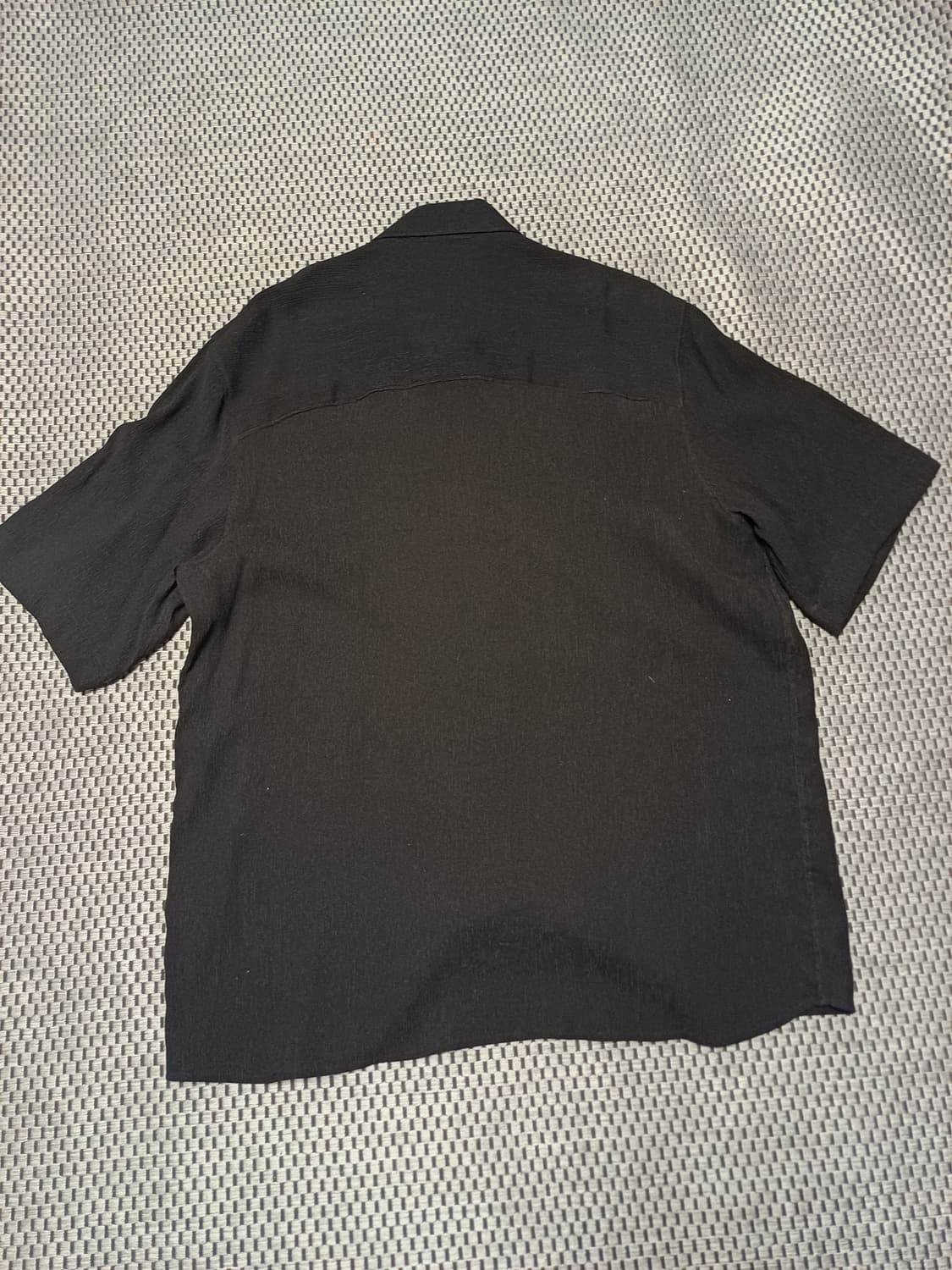 [L] 자라(ZARA) 남성 릴랙스핏 오픈칼라 반팔 셔츠 블랙 상품이미지6