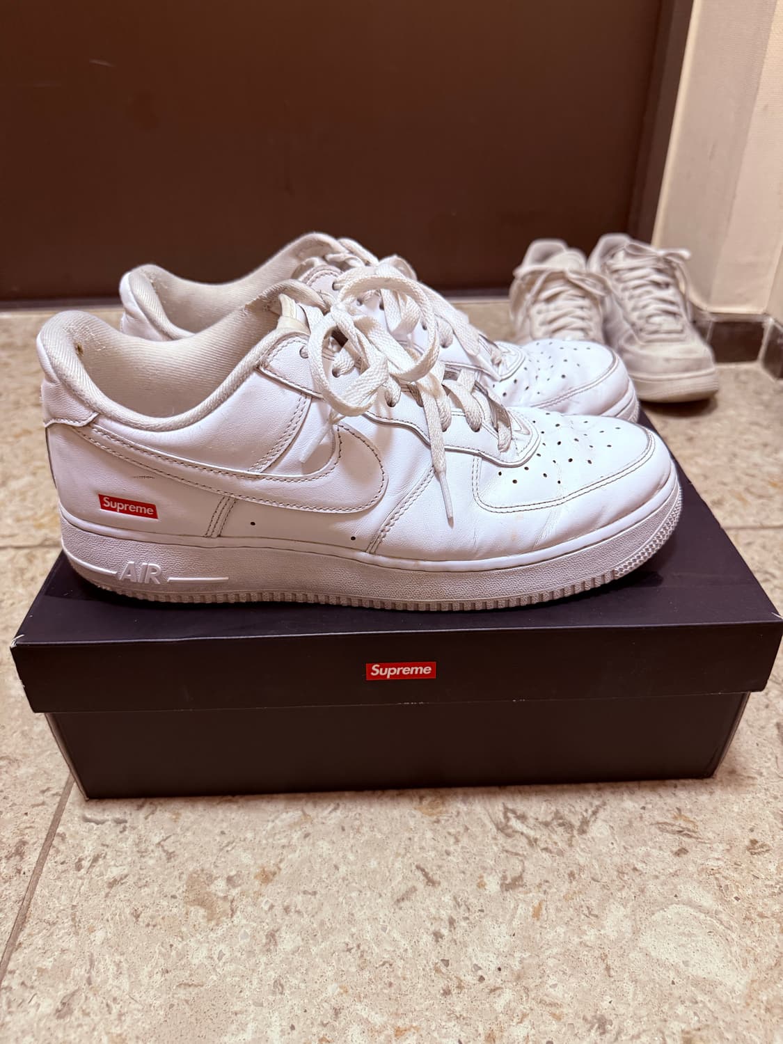 나이키 슈프림 에어포스1 로우 화이트 280 상품이미지2