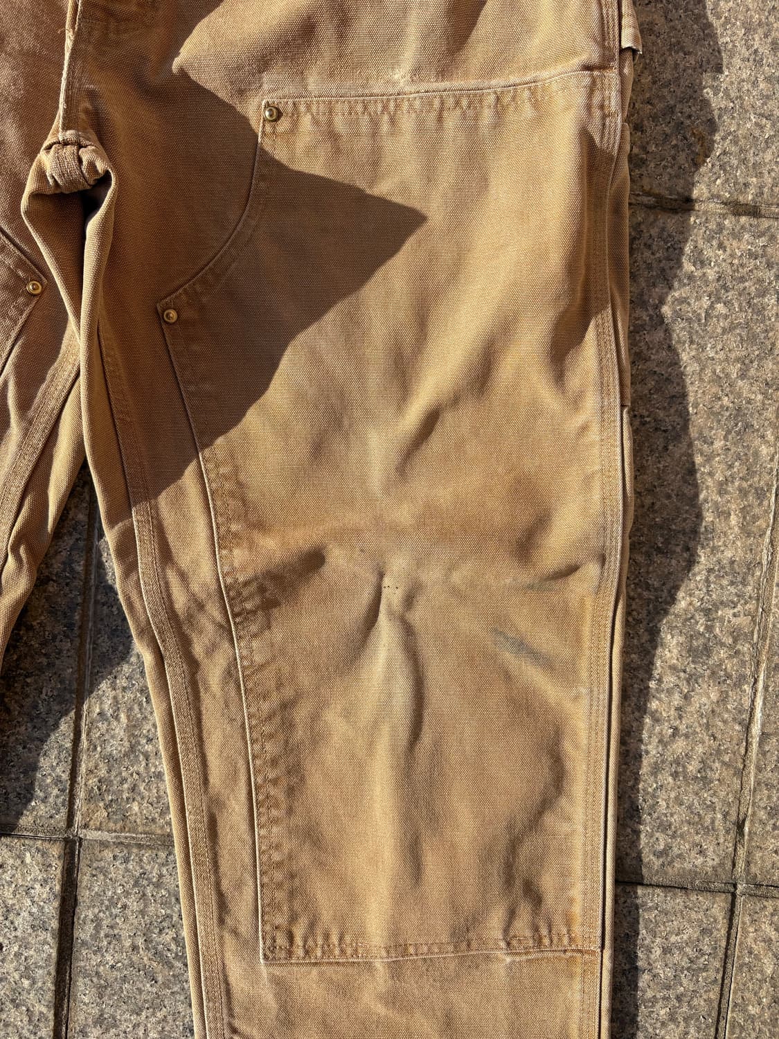 칼하트 더블니 카펜터 워크팬츠 BRN 상품이미지3