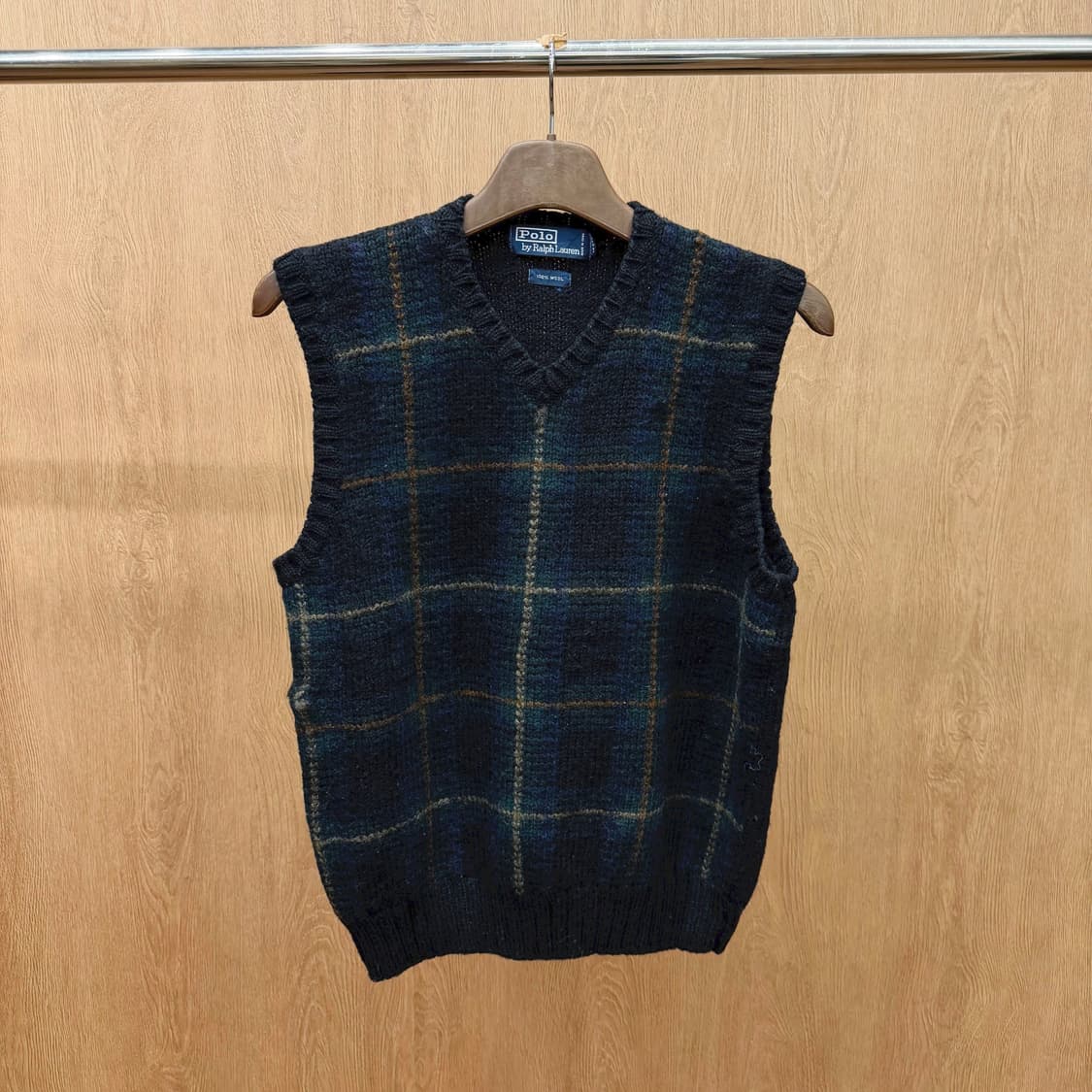 폴로 랄프 로렌 브이넥 베스트 체크 패턴 디테일 레귤러핏 다크 그린 상품이미지2