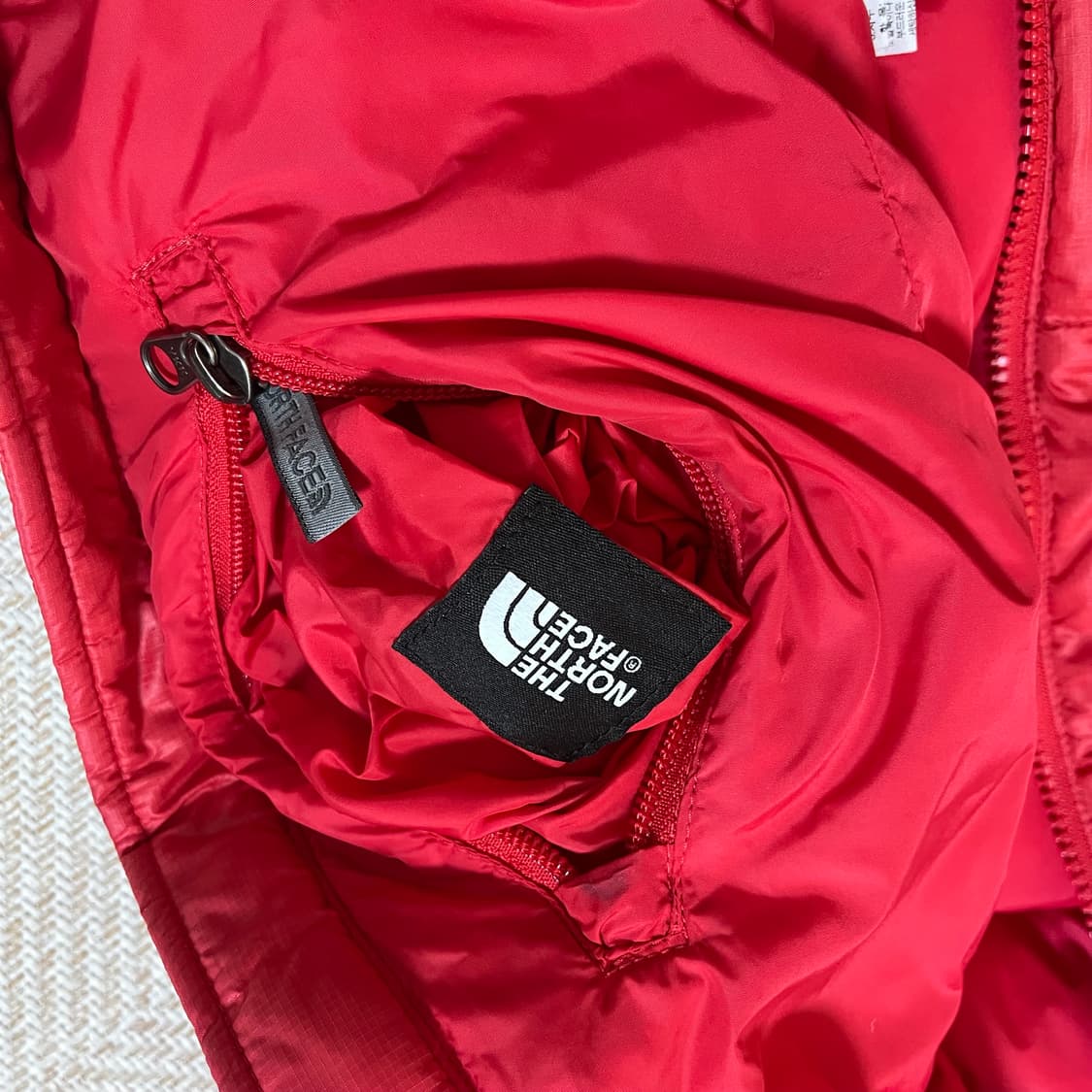 [정품] 노스페이스 레드 700 조끼 패딩 [ 85 ] 상품이미지8