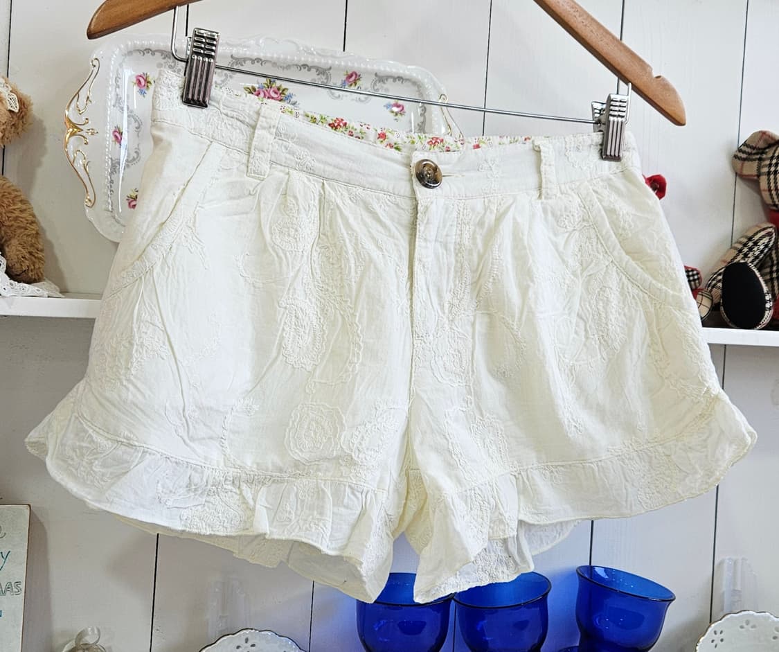 자수 프릴 숏팬츠 상품이미지2