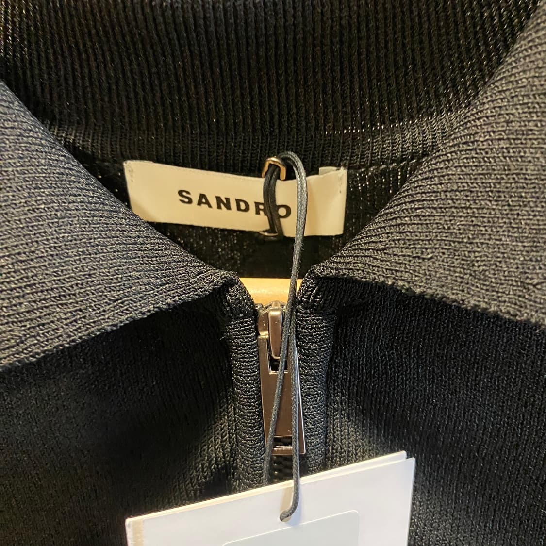 [택 새생품] Sandro 산드로 블랙 카라 집업 니트 L 상품이미지3