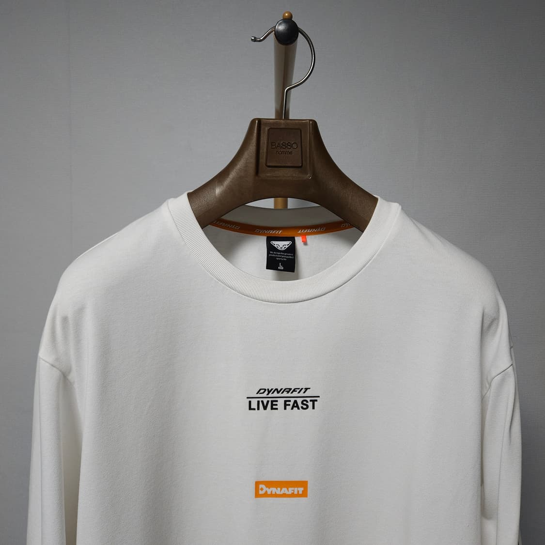 100 ) 다이나핏 남성 사이드로고 오버핏 긴팔티 상품이미지3