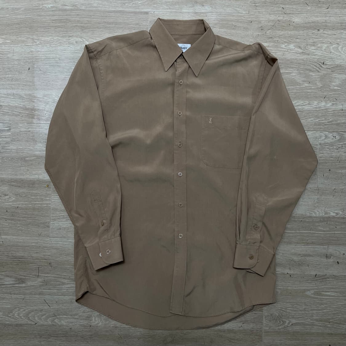 입생로랑 포켓 자수 로고 긴팔 셔츠 [베이지] M/95 상품이미지1