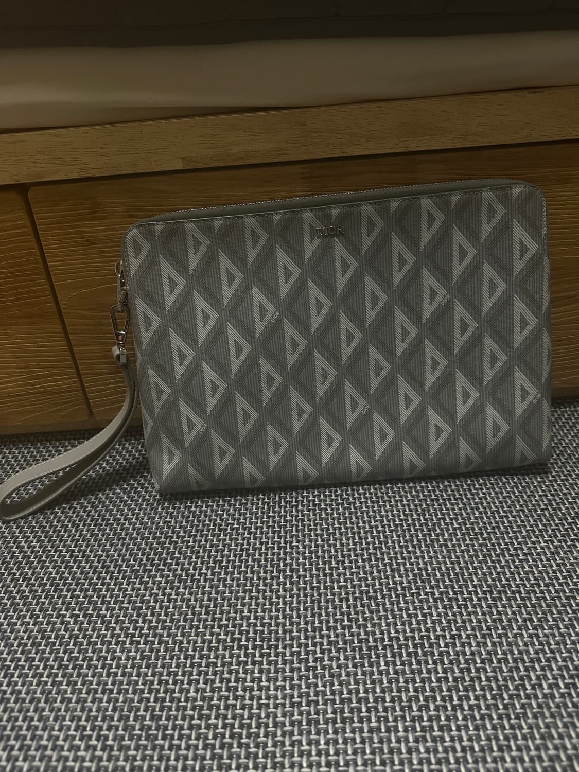 디올 다이아몬드 클러치 정품 거의 새상품 팝니다 상품이미지1