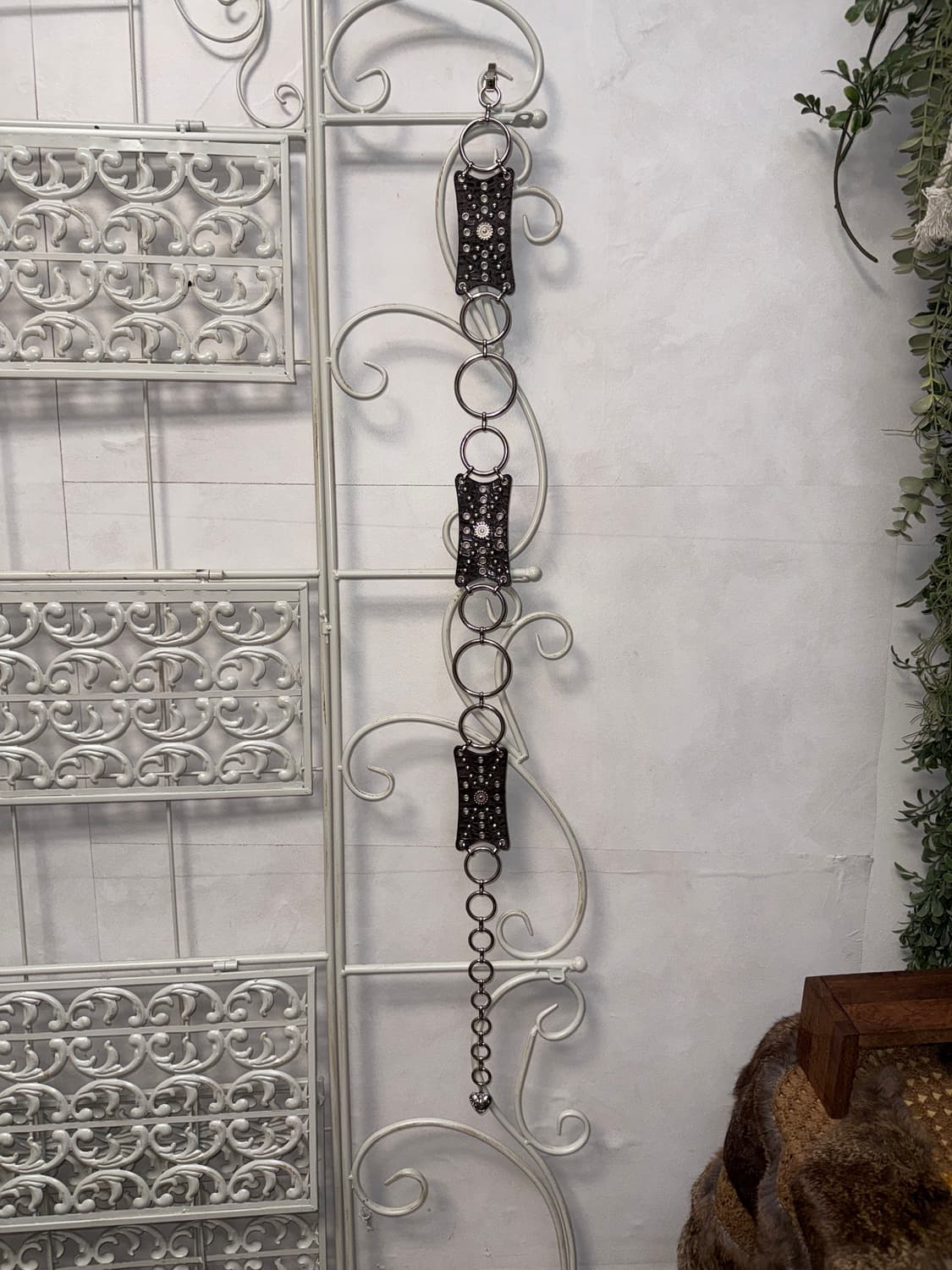 Dark brown oriental python stud chain 벨트 상품이미지2