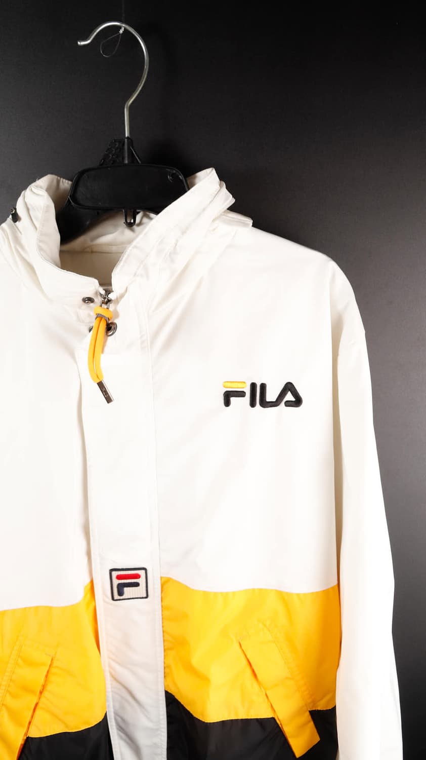 휠라 삼색 밴딩 바람막이 상품이미지3