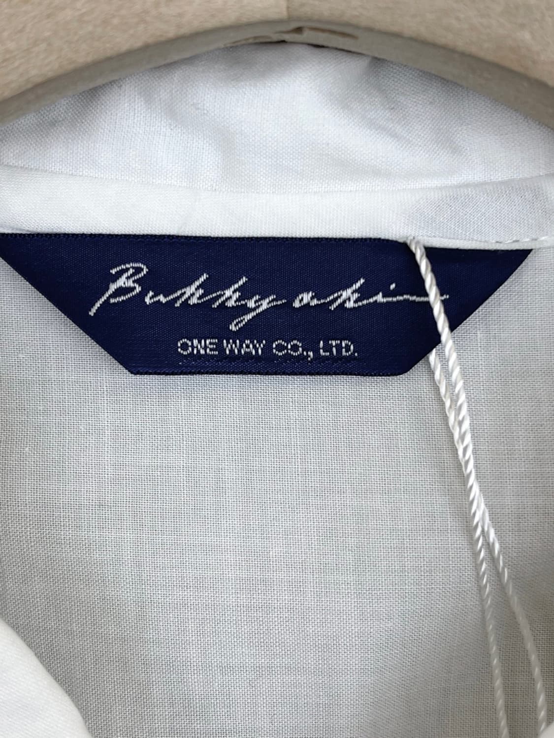 Bobby Akin 플라워 펀칭 하프 셔츠 상품이미지5