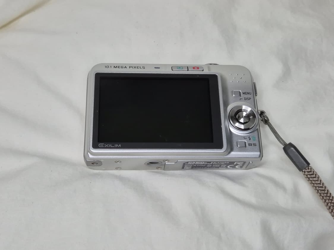 작례)르세라핌 은채픽✨️ 카시오 엑슬림 z1050 실버 판매합니다 🔮 상품이미지8