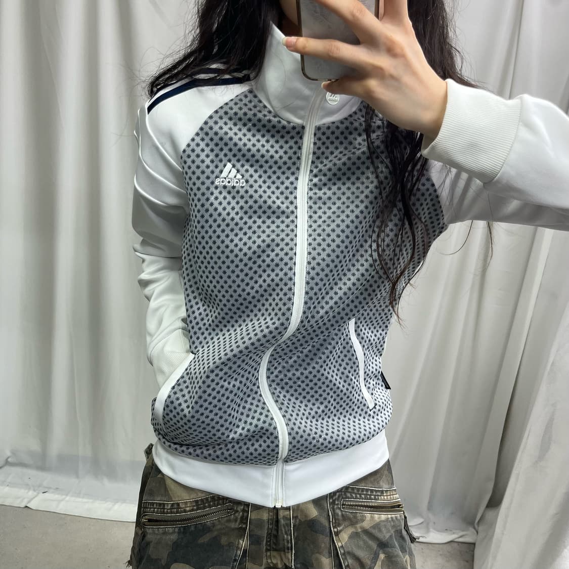 Adidas white dot pattern jersey 상품이미지3